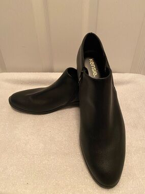 Kensie Women’s Black Ankle Boots…size 10 M